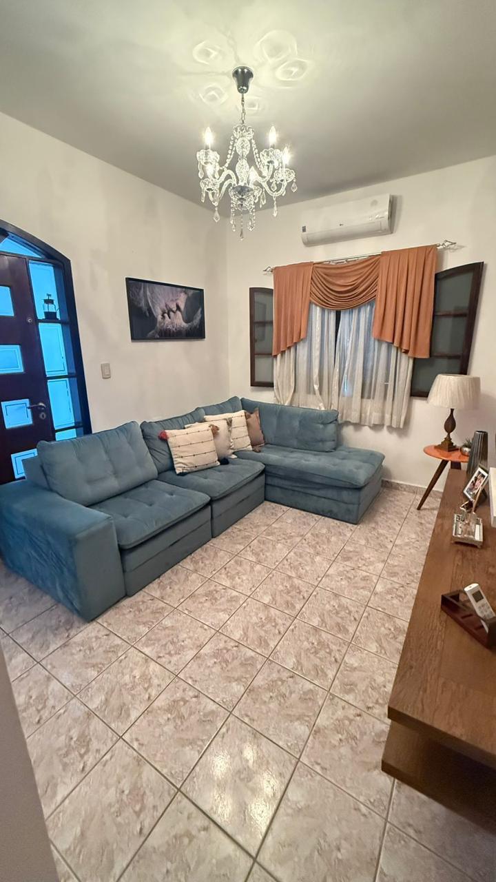 CASA NA V. PASSOS- 3 dormitórios